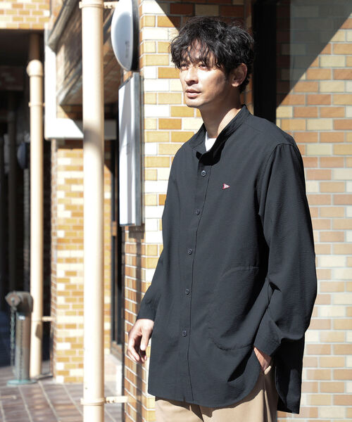 B:MING by BEAMS(ビーミングバイビームス)の「B:MING by BEAMS / サッカー バンドカラー シャツ(シャツ/ブラウス・メンズ・ネイビー/その他/オフホワイト・SMALL/MEDIUM/LARGE/X-LARGE)」の1枚目の写真