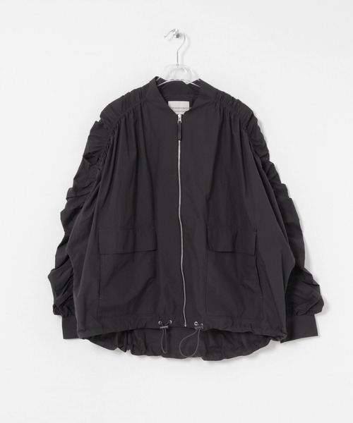 LAATO（ラート）の「SHIRRING BLOUSON（ブルゾン・レディース・チャコールグレー/オフホワイト/ベージュ・FREE）」の19枚目の写真