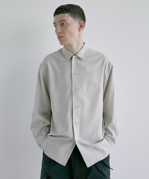 CITY TOKYO（シティトウキョウ）の「【オールシーズン対応】プレミアムリラックス長袖シャツ｜防シワ/速乾性（シャツ/ブラウス・メンズ・サックスブルー/ホワイト/ブラック/グレイッシュベージュ・1/2/3）」の3枚目の写真