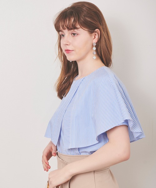 31 Sons de mode（トランテアン　ソン　ドゥ　モード）の「アシメケープカラーブラウス（シャツ/ブラウス・レディース・ブラック×ホワイト/オフホワイト/サックスブルー・フリー）」の14枚目の写真