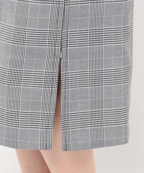 MISCH MASCH（ミッシュマッシュ）の「ジップ使いタイトスカート（スカート・レディース・ホワイト×ブラック/ベージュ/モカ・SMALL/MEDIUM）」の13枚目の写真