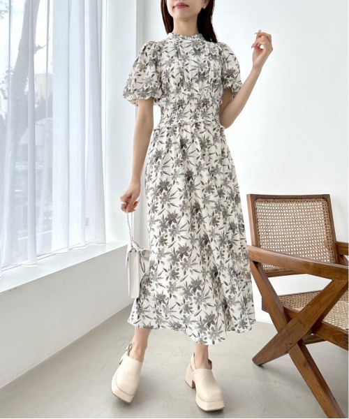 OLIVE des OLIVE（オリーブデオリーブ）の「【WEB限定】ピンタックバックリボンワンピース（ワンピース・レディース・スミクロ/ブラック/サックスブルー/オフホワイト・FREE）」の21枚目の写真