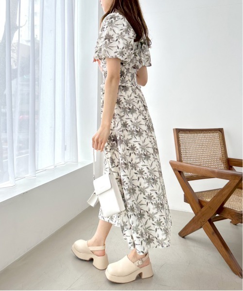 OLIVE des OLIVE（オリーブデオリーブ）の「【WEB限定】ピンタックバックリボンワンピース（ワンピース・レディース・スミクロ/ブラック/サックスブルー/オフホワイト・FREE）」の22枚目の写真