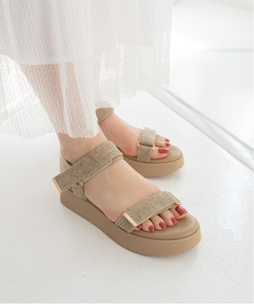 ゴールドパーツベルトサンダル