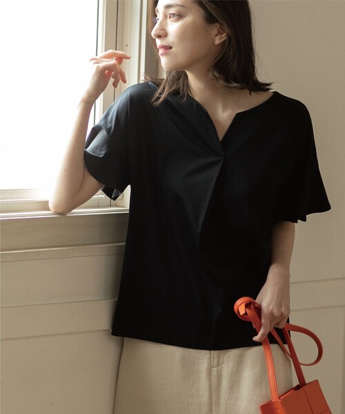 OPAQUE.CLIP（オペークドットクリップ）の「◆シルキースーピマ スキッパーフリルカットソー【イージーケア/接触冷感/洗濯機洗い可】（Tシャツ/カットソー・レディース・ブラウン系その他/ブラック/オフホワイト/ボルドー/ベージュ・34/42/40/38/36）」の19枚目の写真