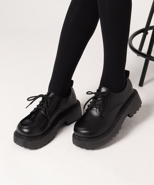 cs T&P(シーエスティーアンドピー)の「【軽量】厚底ボリュームソール マニッシュシューズ(パンプス・レディース・ブラック/ブラック系1・S/M/L/LL)」の18枚目の写真