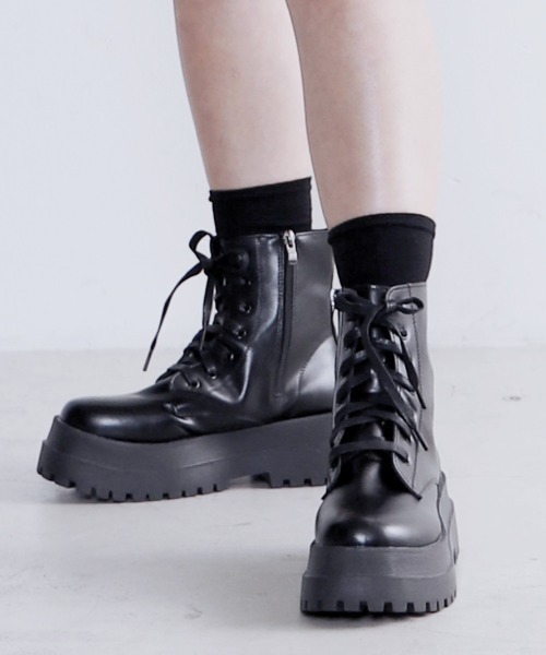 Figments（フィグメンツ）の「コンバットブーツ（ブーツ・レディース・ブラック・SMALL/MEDIUM）」の11枚目の写真