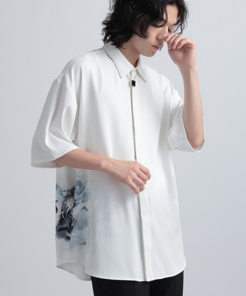 HARE（ハレ）の「サイドフラワープリントモチーフシャツ(HARE)（シャツ