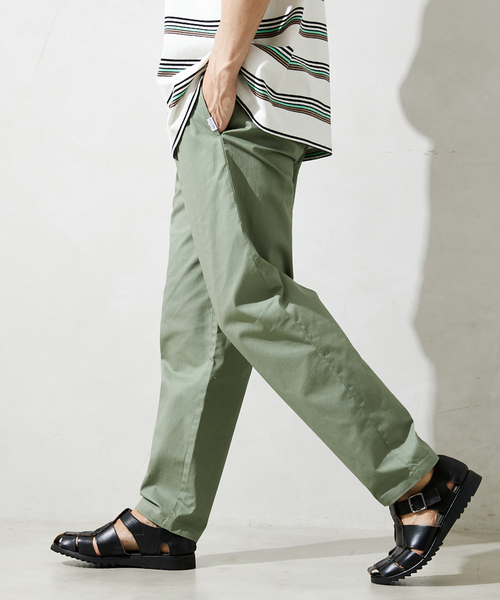 JOURNAL STANDARD relume(ジャーナルスタンダード レリューム)の「CALIFORNIA ライトシェフスラブパンツ(チノパンツ・メンズ・スミクロ/アイボリー/ベージュ系その他/ライトグリーン/サックスブルー・SMALL/MEDIUM/LARGE)」の1枚目の写真