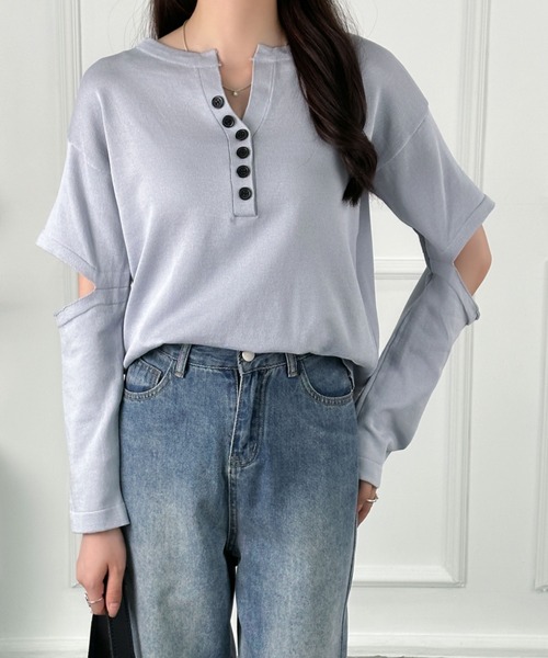 ABITOKYO(アビトーキョー)の「カットアウトヘンリーネックトップス(Tシャツ/カットソー・レディース・ホワイト/ブラック/パープル/グレー/ブルー/ライトグリーン/ブラック系その他・FREE)」の5枚目の写真