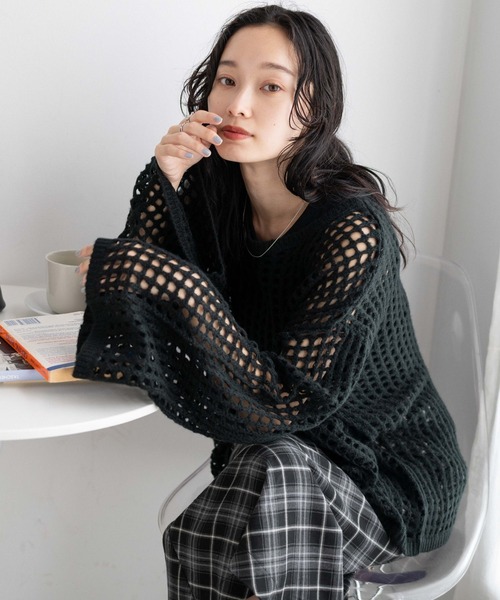 WEGO（ウィゴー）の「WEGO/ビッグメッシュニットプルオーバー（ニット/セーター・レディース・グリーン/オフホワイト/ブラック/ブルー・FREE）」の18枚目の写真