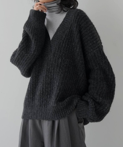 hellam(へラム)の「MIX糸 畦Vネックニットプルオーバー(ニット/セーター・レディース・チャコールグレー/ブルー/グレー/アイボリー・FREE)」の8枚目の写真