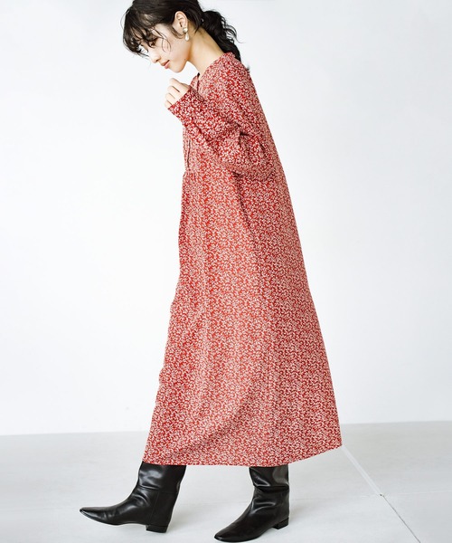 haco!（ハコ）の「落ち込む隙をあたえない！見た目も心も明るくなる花柄ワンピース（ワンピース・レディース・レッド系その他・MEDIUM/LARGE/SMALL/X-LARGE）」の4枚目の写真