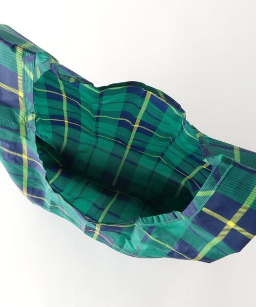 BAGGU（バグー）の「＜BAGGU＞タータンチェック ポケッタブルバッグ /BABY 日本限定モデル（エコバッグ/サブバッグ・レディース・ケリーグリーン/レッド・FREE）」の8枚目の写真