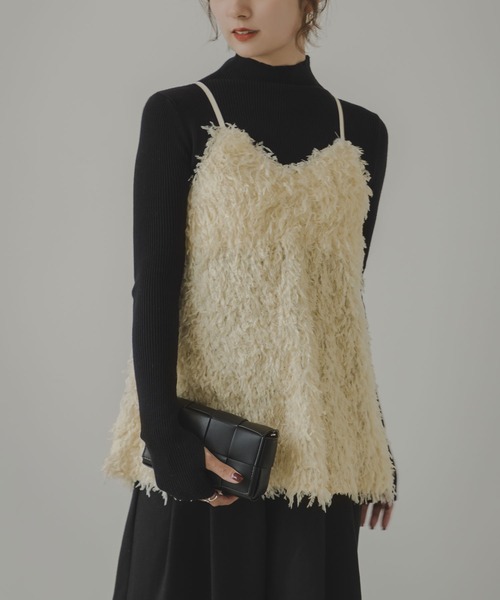 rectangle（レクタングル）の「フェザーライクフリンジキャミソール（キャミソール・レディース・グレー/アイボリー・FREE）」の3枚目の写真