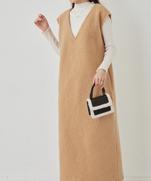 LA VORAGINE(ラ ヴォラジネ)の「ボアパイピンク ワイドベルト ミニショルダーバッグ(ショルダーバッグ・レディース・ブラック/ブラウン・FREE)」の10枚目の写真
