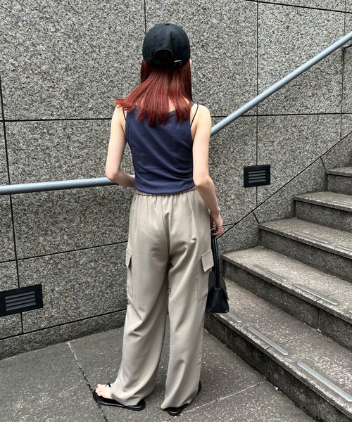 ISOOK（アイスー）の「【ISOOK / アイスー】タックカーゴスラックス / タックパンツ 低身長向けパンツ カーゴスラックス カーゴパンツ ドローコード ドロスト ZOZOTOWN限定（スラックス・レディース・ベージュ/チャコールグレー/ブラック・FREE）」の9枚目の写真