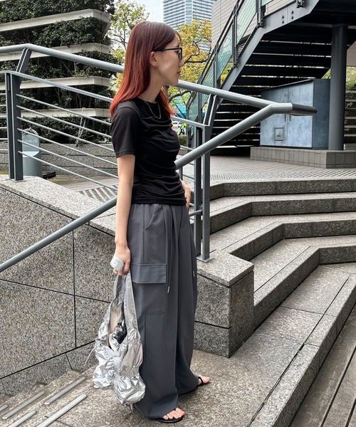 ISOOK（アイスー）の「【ISOOK / アイスー】タックカーゴスラックス / タックパンツ 低身長向けパンツ カーゴスラックス カーゴパンツ ドローコード ドロスト ZOZOTOWN限定（スラックス・レディース・ベージュ/チャコールグレー/ブラック・FREE）」の14枚目の写真