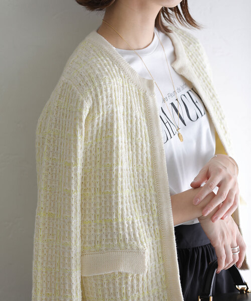 La TOTALITE(ラトータリテ)の「【TORRAZZO DONNA/トラッゾドンナ】別注ニットツイードカーディガン(ノーカラージャケット・レディース・アイボリー/ネイビー・FREE)」の2枚目の写真