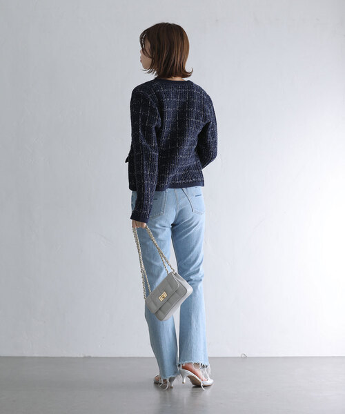 La TOTALITE(ラトータリテ)の「【TORRAZZO DONNA/トラッゾドンナ】別注ニットツイードカーディガン(ノーカラージャケット・レディース・アイボリー/ネイビー・FREE)」の6枚目の写真
