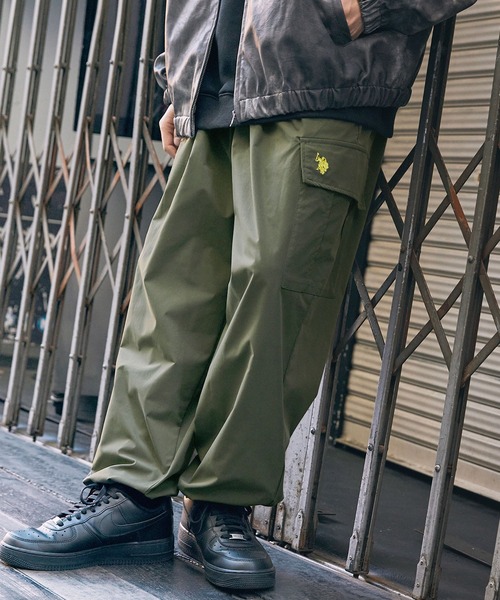 U.S. POLO ASSN.(ユーエスポロアッスン)の「U.S. POLO ASSN. 別注 ロゴ刺繍オーバーサイズカーゴパンツ(カーゴパンツ・メンズ・モカ/ブラック系/ベージュ/ブルー系/ネイビー/カーキ/ブラック・L/M/XL/S)」の6枚目の写真