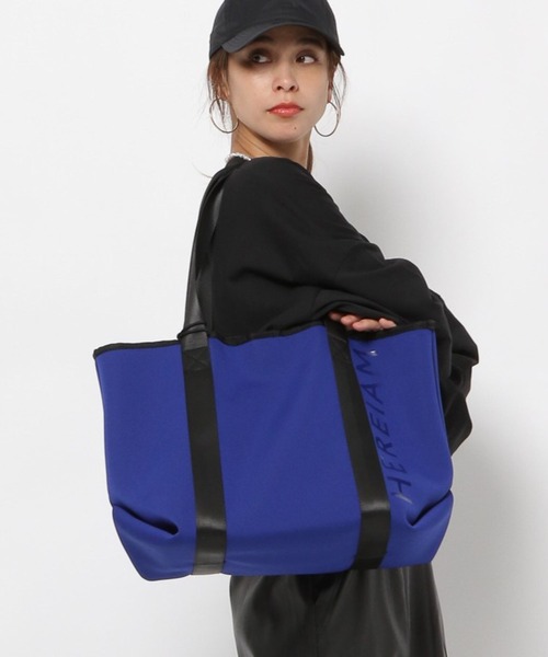 HEREIAM（ヘレイアム）の「【HEREIAM】スポーティＷロゴトート（トートバッグ・レディース・ブラック/カーキ/ブルー/アイボリー・FREE）」の4枚目の写真