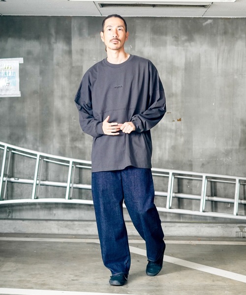 RVCA(ルーカ)の「RVCA メンズ FAKUE RVCA LS TEE ロングスリーブTシャツ/ルーカフロントスモールロゴステッチビッグサイズロングスリーブカットソー(Tシャツ/カットソー・メンズ・ホワイト/ブラック/カーキ/スミクロ・MEDIUM/X-LARGE/LARGE/SMALL)」の21枚目の写真