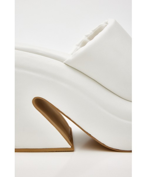 SLY厚底サンダル SLY（スライ）の「CHUNKY TECH SNEAKER SANDAL チャンキー