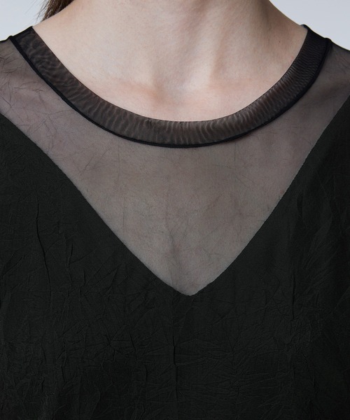 JNBY(ジェーエヌビーワイ)の「Washed Sheer Top(Tシャツ/カットソー・レディース・ベージュ/ブラック・36/38/40)」の9枚目の写真