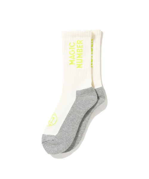 MAGIC NUMBER（マジック ナンバー）の「【MAGIC NUMBER】LOGO SOCKS（ソックス/靴下・メンズ・ホワイト×グリーン/ブラック系その他/ホワイト×ピンク/ホワイト×ブラック・FREE）」の3枚目の写真