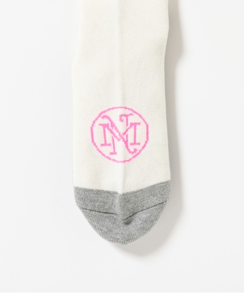 MAGIC NUMBER（マジック ナンバー）の「【MAGIC NUMBER】LOGO SOCKS（ソックス/靴下・メンズ・ホワイト×グリーン/ブラック系その他/ホワイト×ピンク/ホワイト×ブラック・FREE）」の8枚目の写真