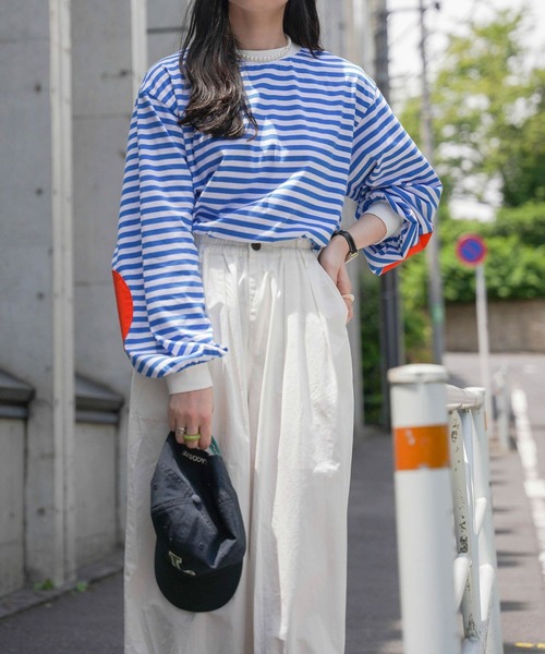 mimi toujours（ミミトゥジュール）の「ボーダー エルボーパッチ ロンT mimi toujours×しお（Tシャツ/カットソー・レディース・ブルー/ベージュ・M）」の2枚目の写真