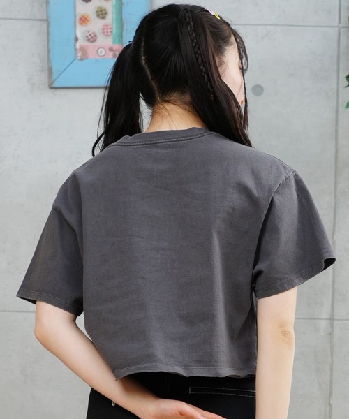 Hurley (ハーレー)の「Hurley/ハーレー Tシャツ 半袖 ショート丈 クロップ丈 ロゴ プリント シンプル ヘビーウェイト WSS2421020(Tシャツ/カットソー・レディース・ホワイト/ダークブラウン/チャコールグレー・M)」の13枚目の写真