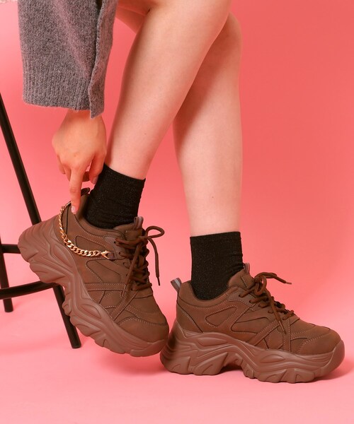 セール】【2WAYチェーン付き】軽量ボリュームソール厚底スニーカー