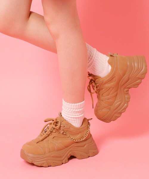 cs T&P(シーエスティーアンドピー)の「【2WAYチェーン付き】軽量ボリュームソール厚底スニーカー(スニーカー・レディース・ブラック/ベージュ/ホワイト/キャメル/ダークブラウン・S/M/L/LL)」の5枚目の写真