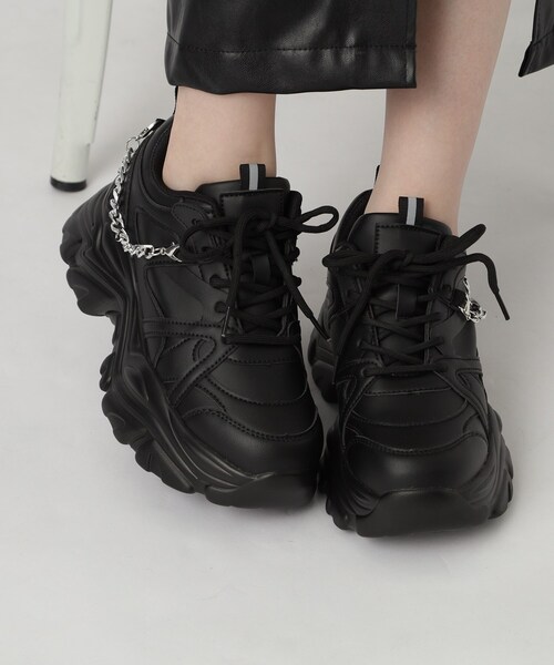 cs T&P(シーエスティーアンドピー)の「【2WAYチェーン付き】軽量ボリュームソール厚底スニーカー(スニーカー・レディース・ブラック/ベージュ/ホワイト/キャメル/ダークブラウン・S/M/L/LL)」の21枚目の写真