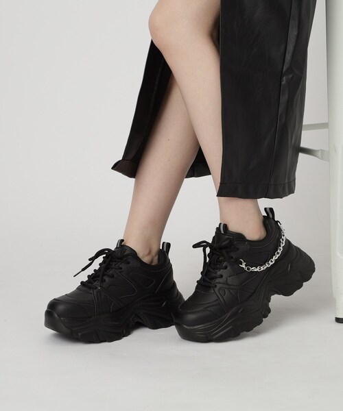 ベー 2WAYチェーン付き】軽量ボリュームソール厚底スニーカー