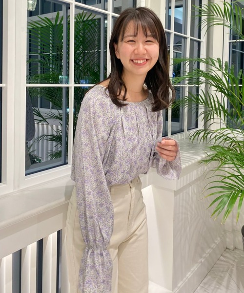 flower（フラワー）の「タックブルームブラウス（シャツ/ブラウス・レディース・パープル/イエロー・FREE）」の4枚目の写真