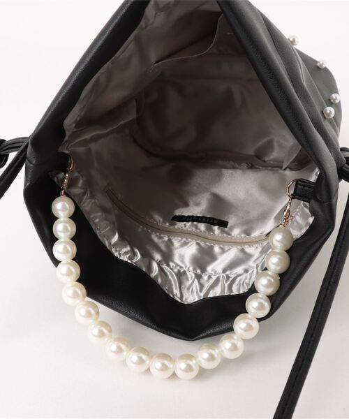 one wayザッカ(ワンウェイザッカ)の「パール巾着ショルダーバッグ(ショルダーバッグ・レディース・ブラック/モカ/ホワイト・FREE)」の18枚目の写真