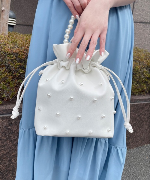 one wayザッカ(ワンウェイザッカ)の「パール巾着ショルダーバッグ(ショルダーバッグ・レディース・ブラック/モカ/ホワイト・FREE)」の4枚目の写真