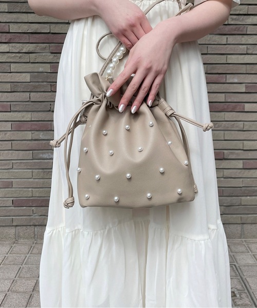 one wayザッカ(ワンウェイザッカ)の「パール巾着ショルダーバッグ(ショルダーバッグ・レディース・ブラック/モカ/ホワイト・FREE)」の10枚目の写真