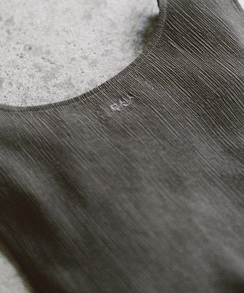 WYM LIDNM(ウィム バイ リドム)の「【WYM】Ruffle Rayon Tank(タンクトップ・メンズ・ライトグレー/アッシュブラウン・S/M/L)」の6枚目の写真