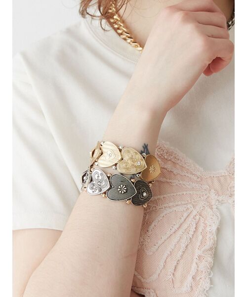 jouetie(ジュエティ)の「ハートコンチョブレス(ブレスレット・レディース・シルバー/ゴールド・FREE)」の2枚目の写真