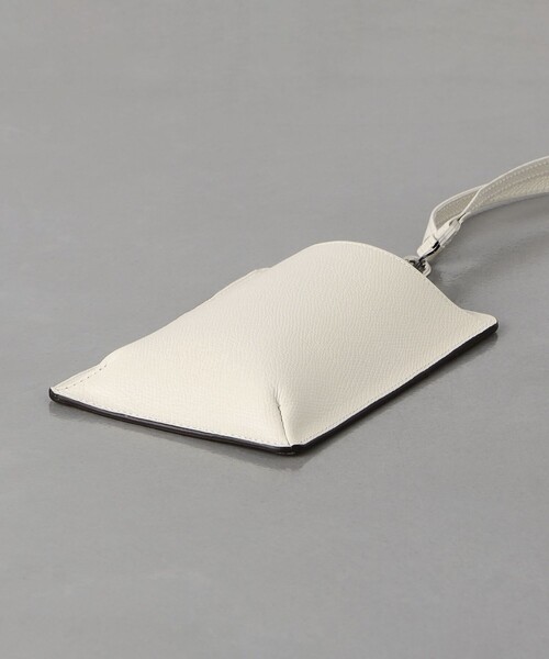 UNITED ARROWS（ユナイテッドアローズ）の「ストラップ モバイルケース（スマホケース/カバー・レディース・オフホワイト/シルバー/ブラック/ロイヤルブルー・FREE）」の10枚目の写真