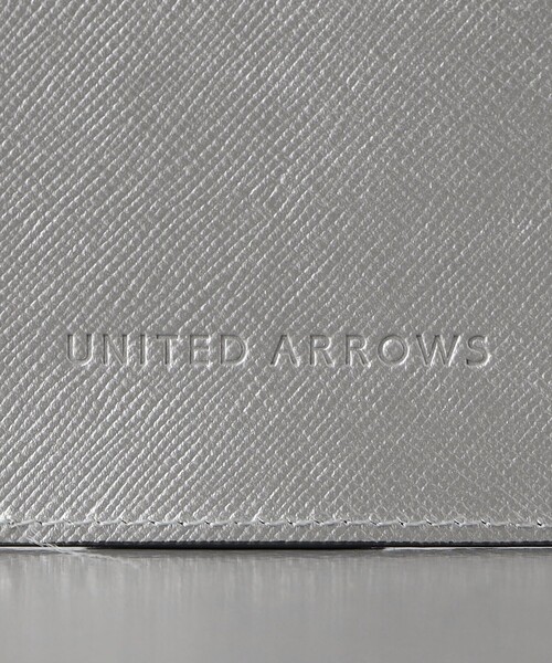 UNITED ARROWS（ユナイテッドアローズ）の「ストラップ モバイルケース（スマホケース/カバー・レディース・オフホワイト/シルバー/ブラック/ロイヤルブルー・FREE）」の18枚目の写真