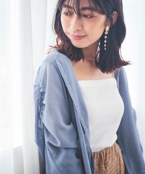 mil(ミル)の「【150㎝前後の小柄さんサイズ】シャーリングスリーブシアーブラウス(シャツ/ブラウス・レディース・ライトベージュ/サックスブルー/スモークピンク・XS/S)」の1枚目の写真