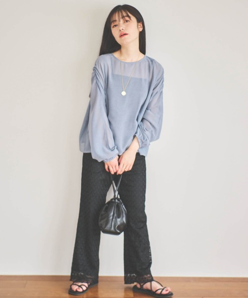 mil(ミル)の「【150㎝前後の小柄さんサイズ】シャーリングスリーブシアーブラウス(シャツ/ブラウス・レディース・ライトベージュ/サックスブルー/スモークピンク・XS/S)」の20枚目の写真