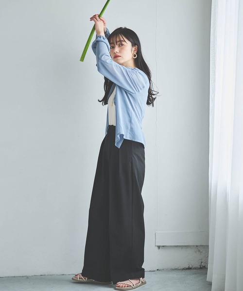 mil(ミル)の「【150㎝前後の小柄さんサイズ】シャーリングスリーブシアーブラウス(シャツ/ブラウス・レディース・ライトベージュ/サックスブルー/スモークピンク・XS/S)」の16枚目の写真