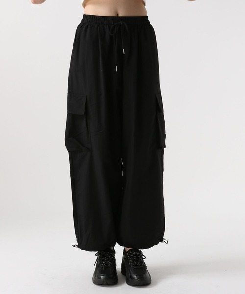 FOREVER 21（フォーエバー トゥエンティーワン）の「【2024SS】ナイロンカーゴパンツ（カーゴパンツ・レディース・グレー/ブラック/ピンク/イエロー・FREE）」の20枚目の写真