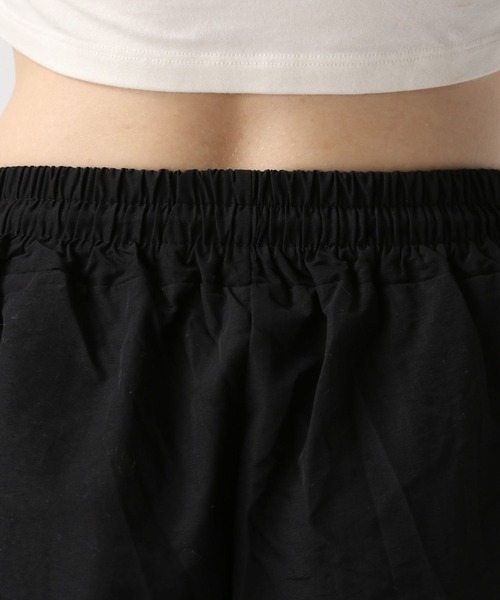 FOREVER 21（フォーエバー トゥエンティーワン）の「【2024SS】ナイロンカーゴパンツ（カーゴパンツ・レディース・グレー/ブラック/ピンク/イエロー・FREE）」の11枚目の写真